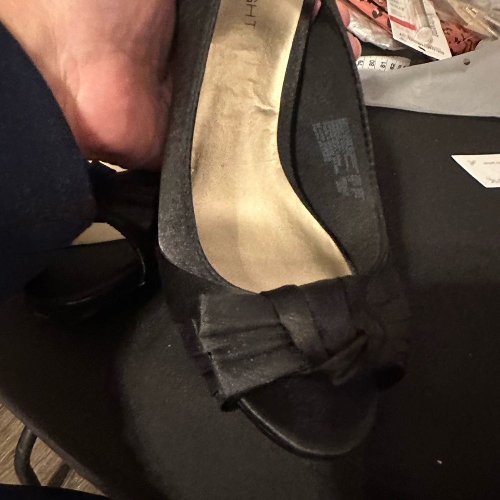 FIONI Black Heels with Bow Accent - Picture 2 of 10